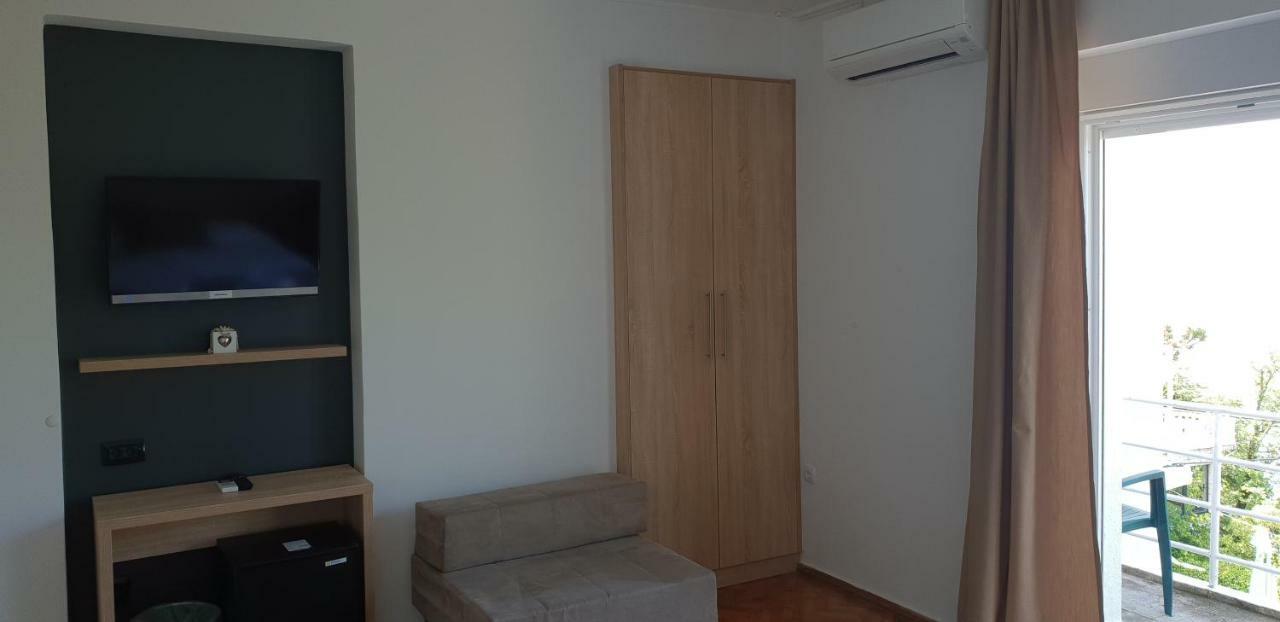 Rooms Villa Lucija คราลเยวีจา ภายนอก รูปภาพ